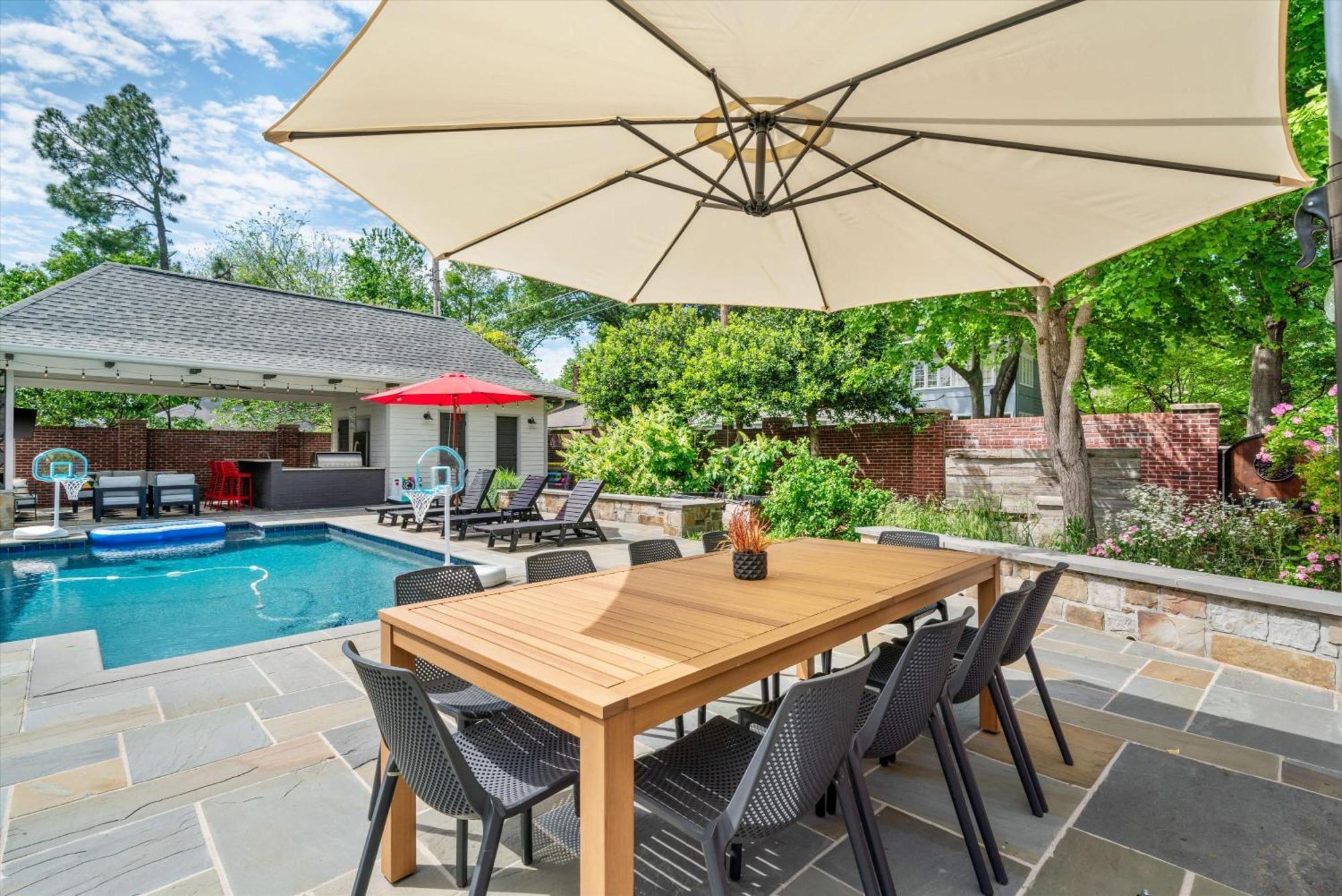 Pool Outdoor Tv Fire Pit Game